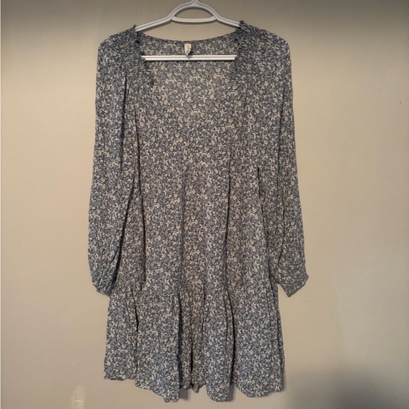 Gentle Fawn Charlize Dress Pacific Ditsy Pattern Size Medium Oversized Floral - Picture 2 of 6